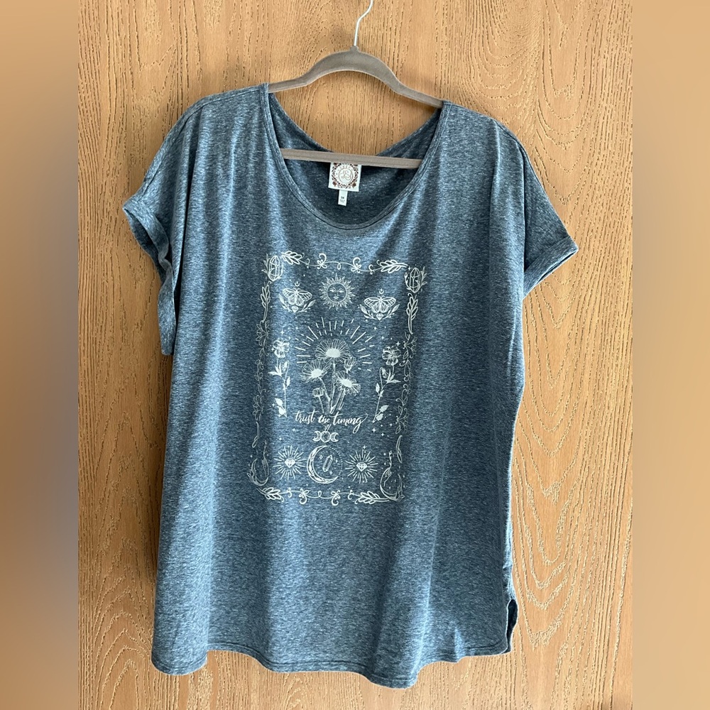 Chic Heather Heather Blue Graphic Tee